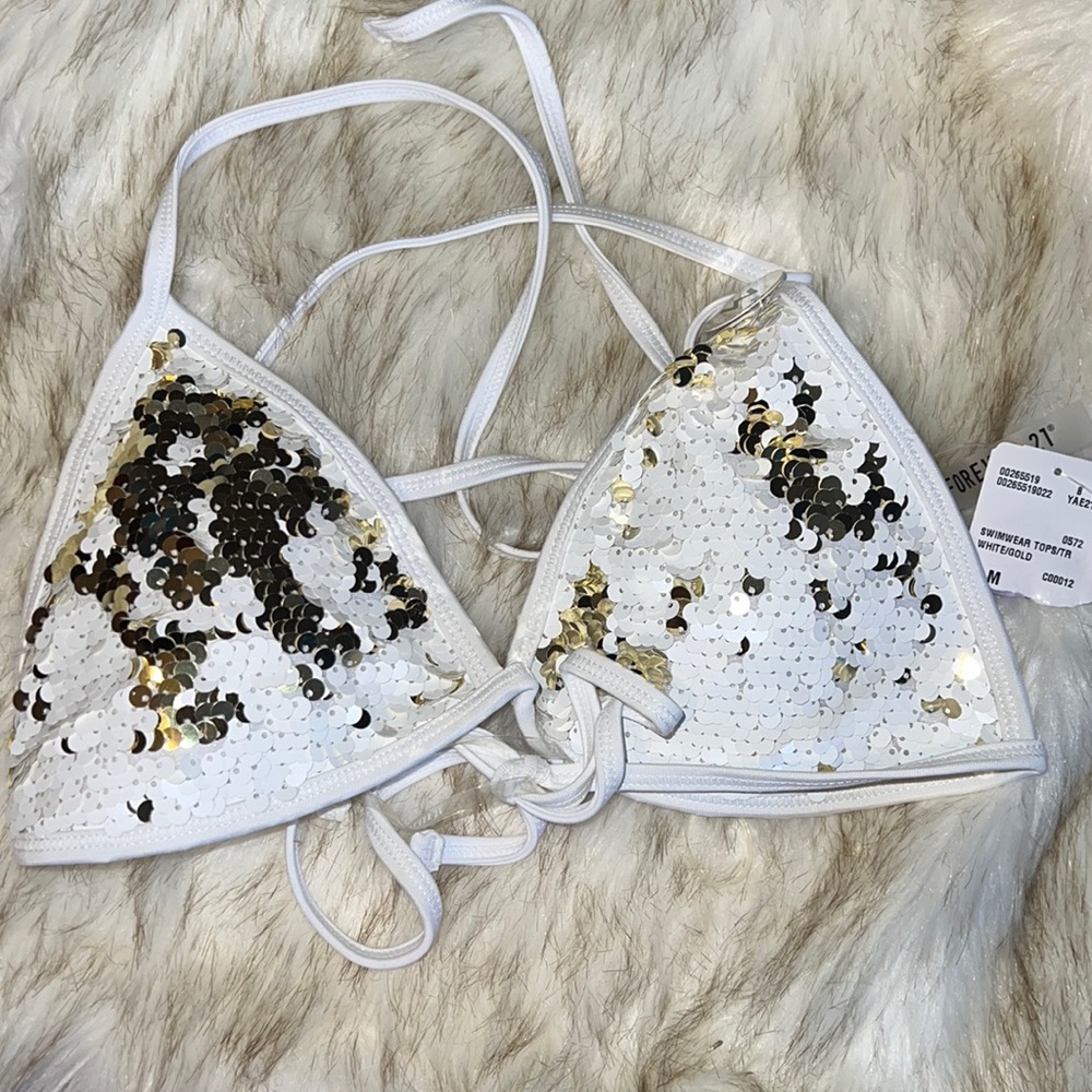 Forever 21 swimwear top